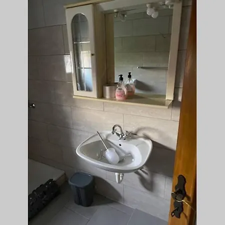 Oaza Miru V Sozitju Z Naravo Vakantiehuis Sveti Jurij ob Scavnici